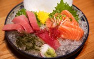 Chuẩn combo cá ngừ và cá hồi tươi làm sashimi