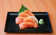 Sashimi Cá Hồi Theo Phong Cách Nhật Bản