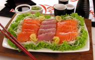 Hướng Dẫn Chi Tiết Cách Bày Trí Sashimi Đẹp Mắt Như Nhà Hàng 5 Sao