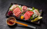Sashimi và Nghệ Thuật Thưởng Thức: Bí Quyết Từ Nhật Bản