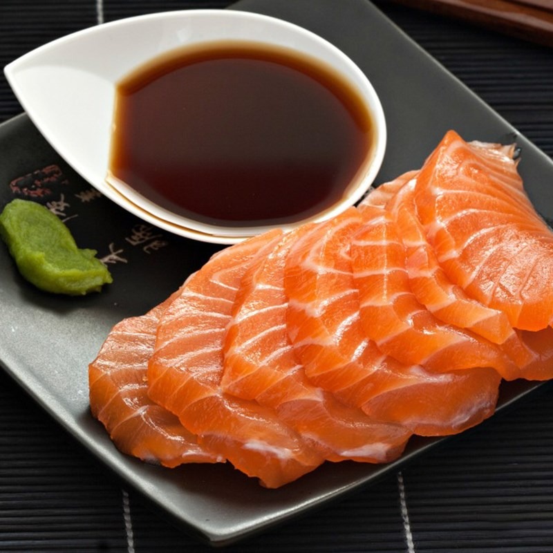 sashimi cá hồi 
