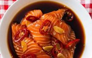 Cách Làm Cá Hồi Ngâm Tương Chuẩn Vị Hàn: Đậm Đà, Thanh Ngọt, Không Tanh