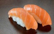 Cách Làm Sushi Cá Hồi Tại Nhà – Giữ Độ Tươi, Mềm Tan Trên Lưỡi